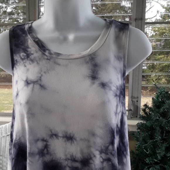 AEO American Eagle Outfitters Tank Top - Picture 3 of 8